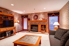 Silver Cliff Village 103 by Park City Lodging